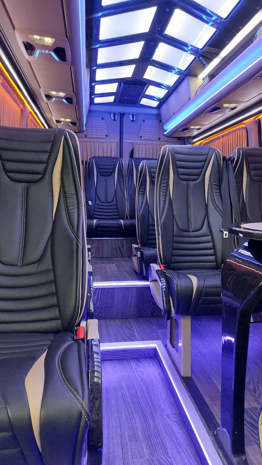 Mercedes-Benz Sprinter LUX 2017-6 Mercedes-Benz Sprinter LUX 2017-6